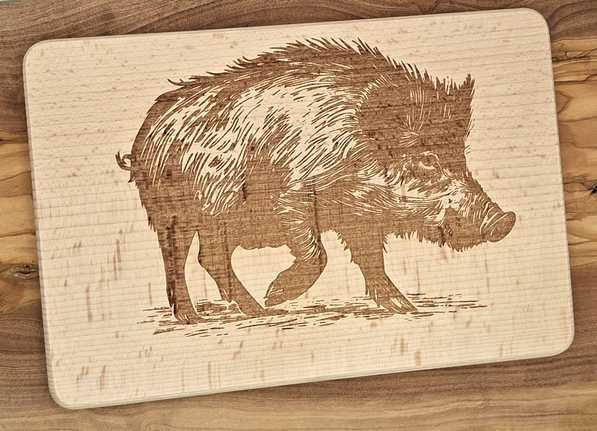 Wildschwein Frühstücksbrettchen Buche ca. 22x15x1 cm